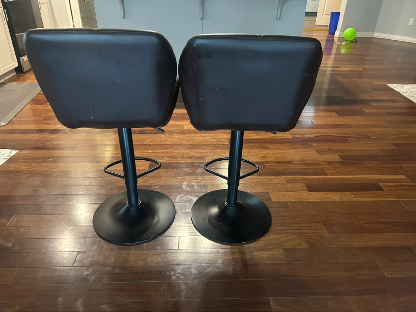 Set of 2 Black Faux Leather Swivel Bar Stools - photo 3