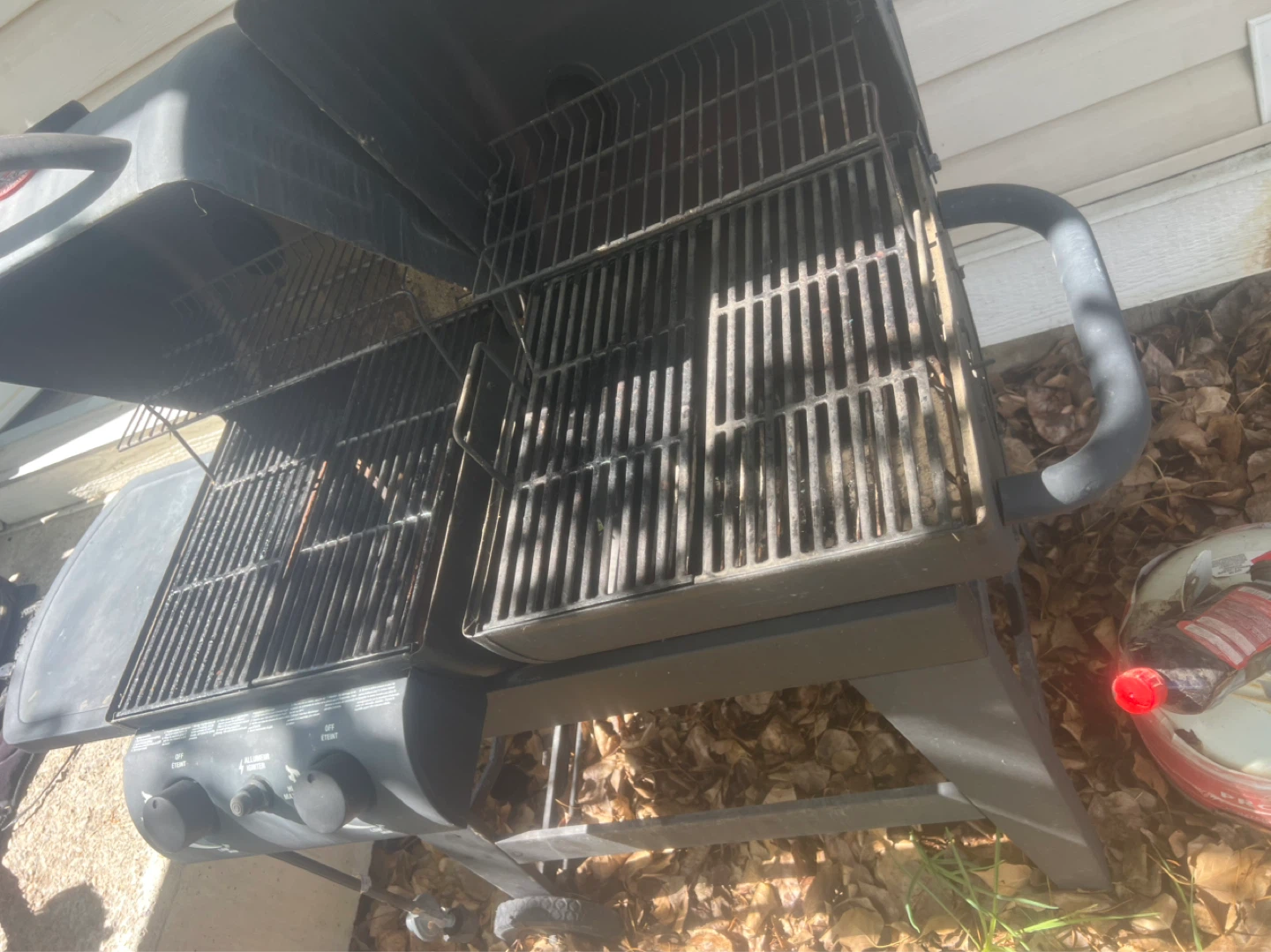 Char-Griller Dual Burner Gas Grill - photo 4