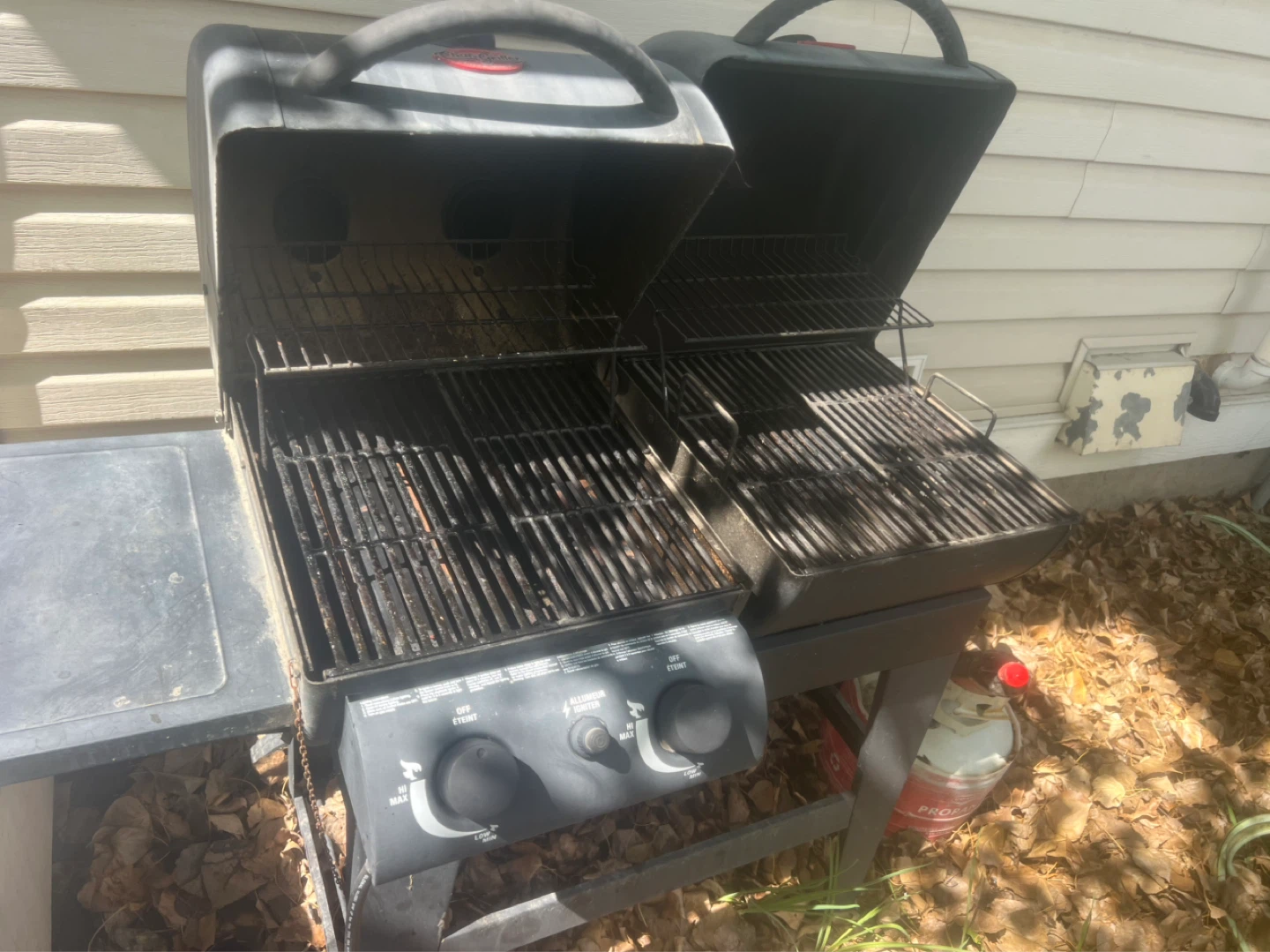 Char-Griller Dual Burner Gas Grill - photo 5