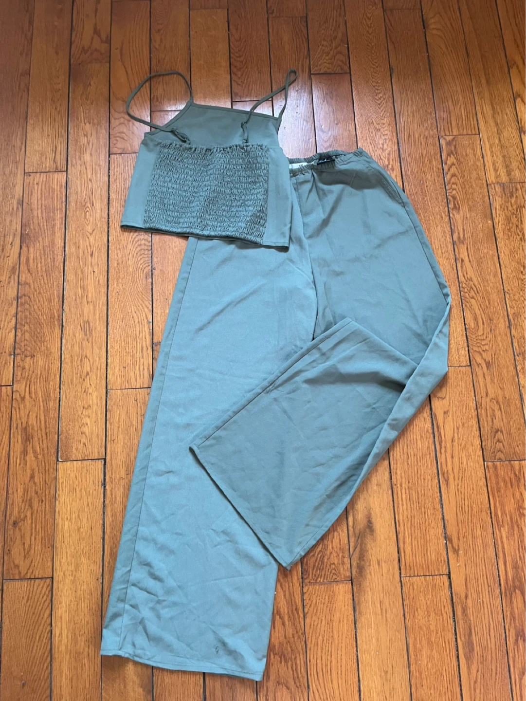 Two-piece women's set - smocked tank and wide-leg pants
