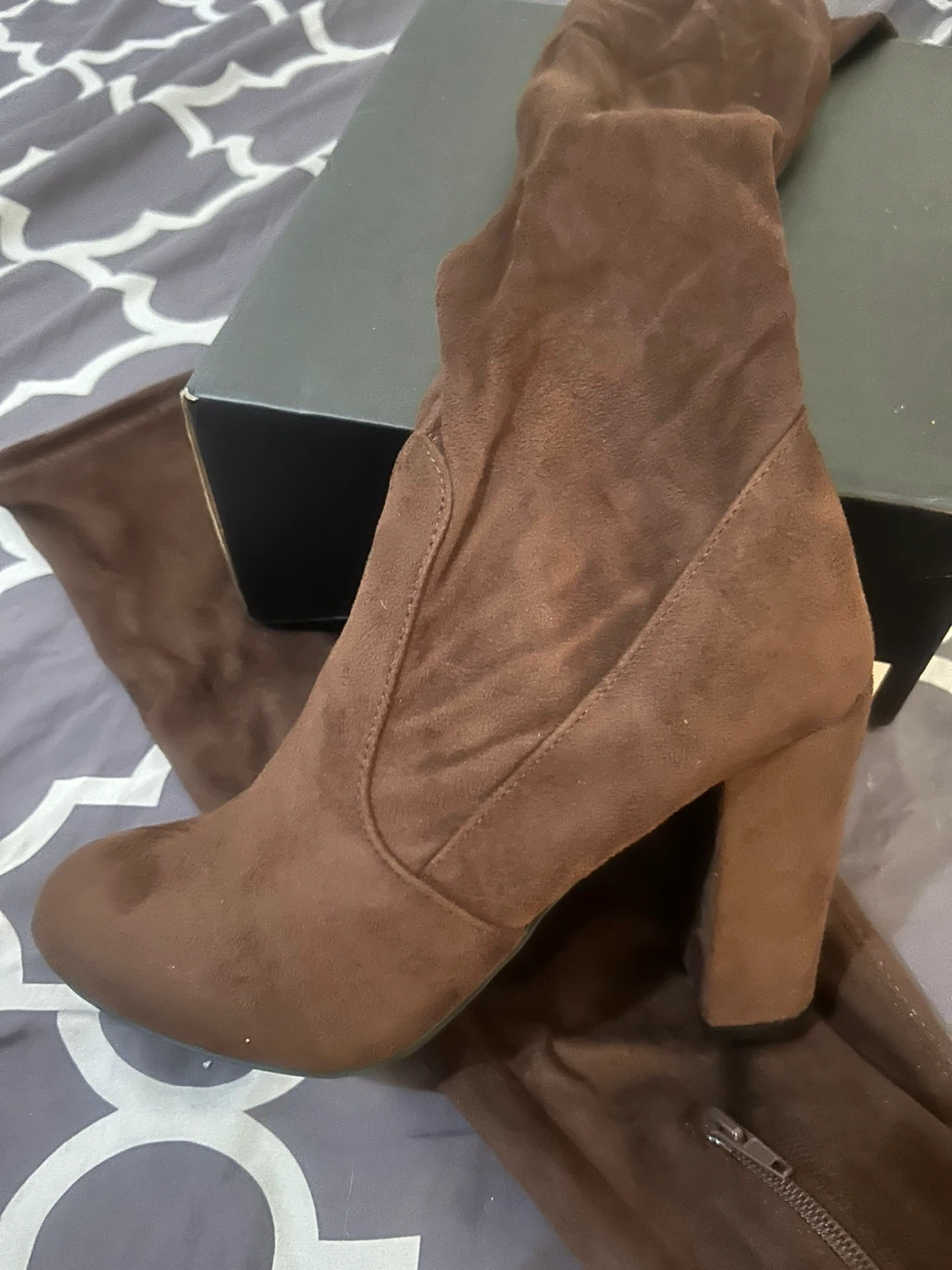 Fashion Nova "Paige" Over-the-Knee Boots Chocolate Suede Size 9 - photo 3