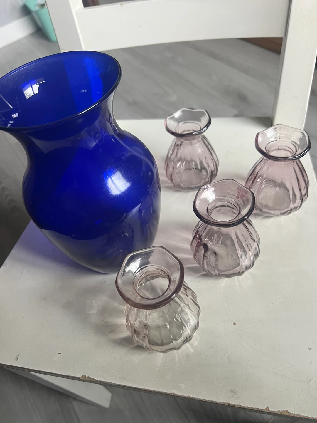 Blue Vase and 4 Small Pink Bud Vases