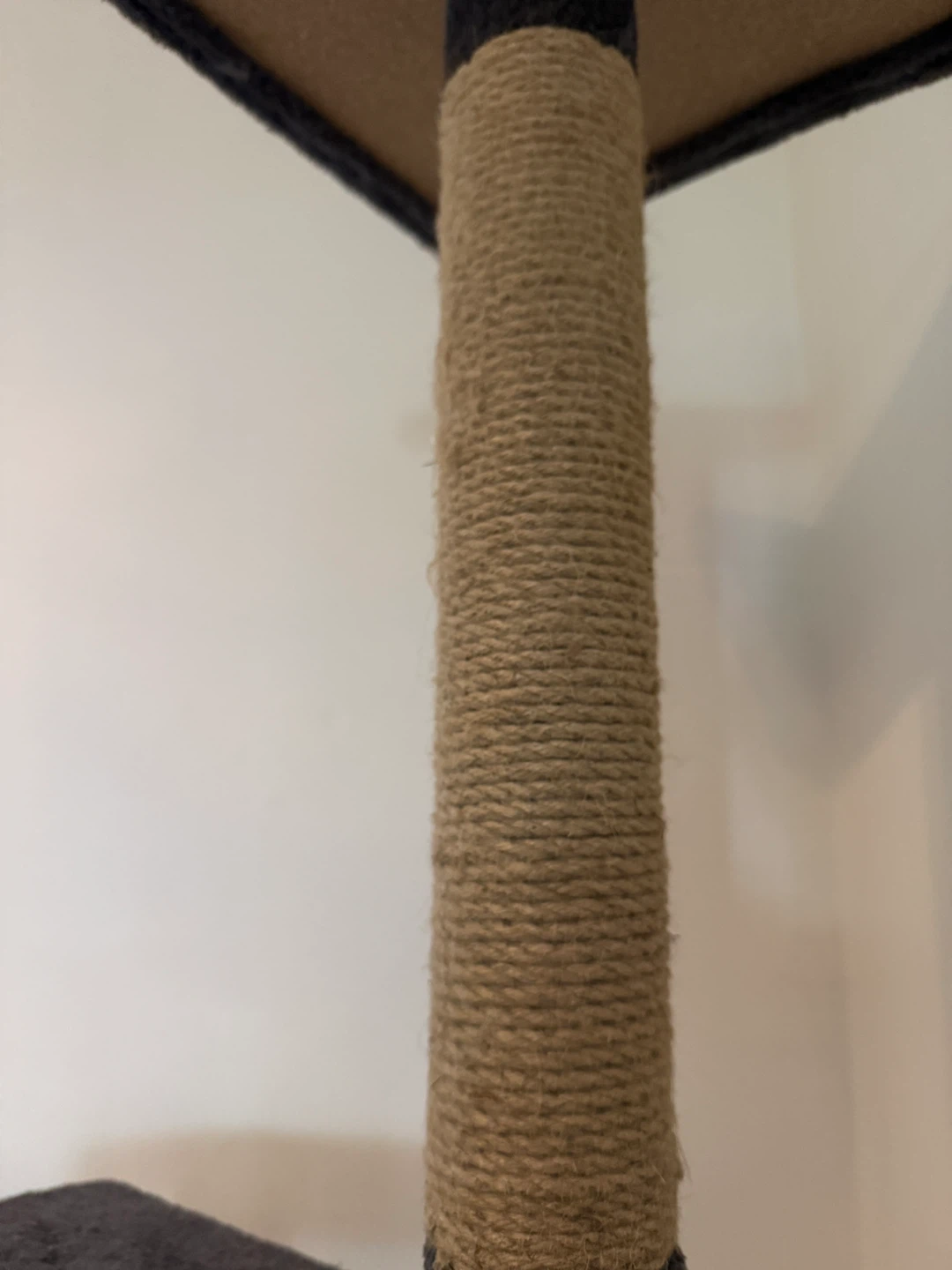 Tall Cat Tree / Scratching Tower – 70” 🐱 - photo 3