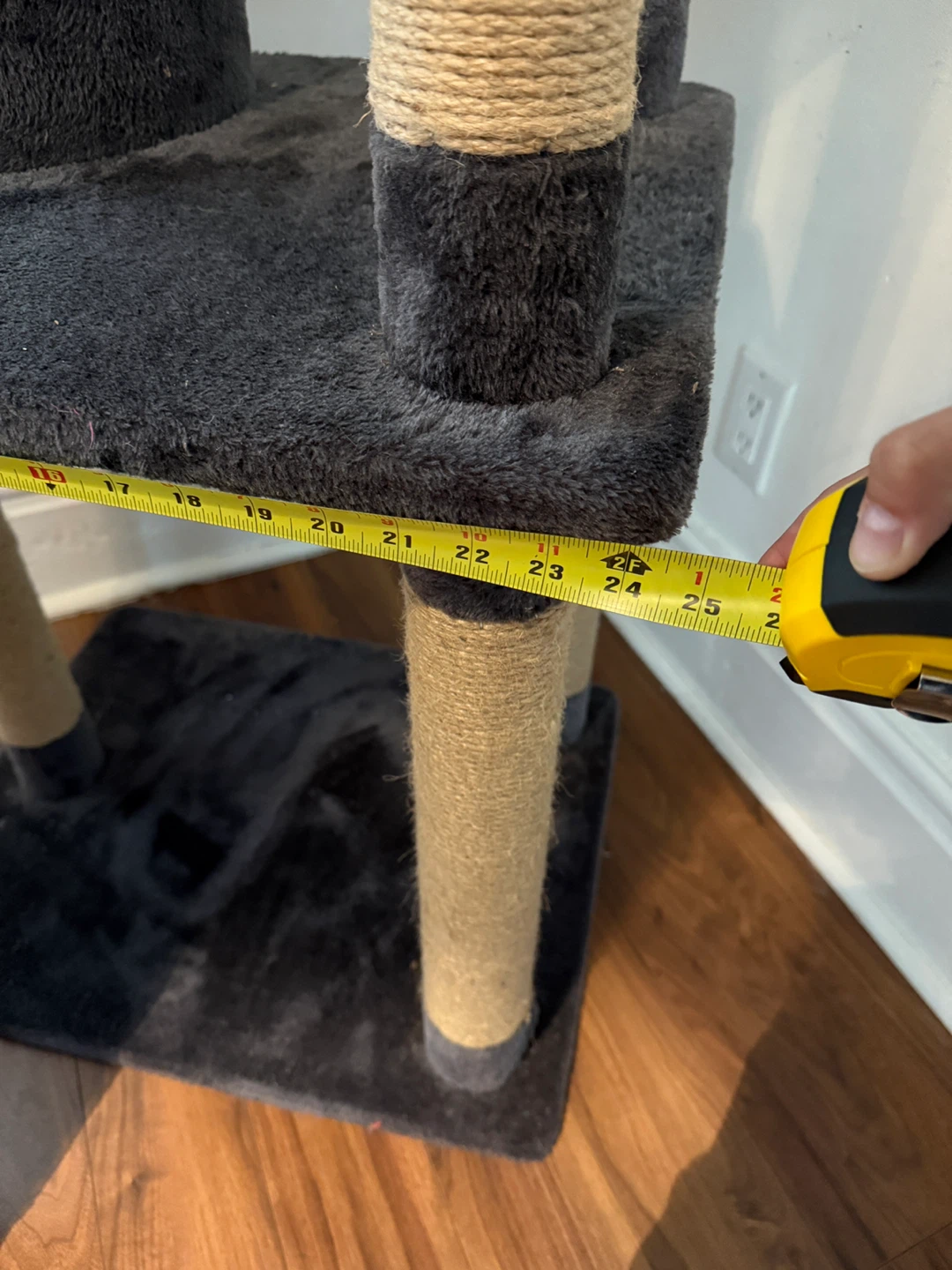 Tall Cat Tree / Scratching Tower – 70” 🐱 - photo 4