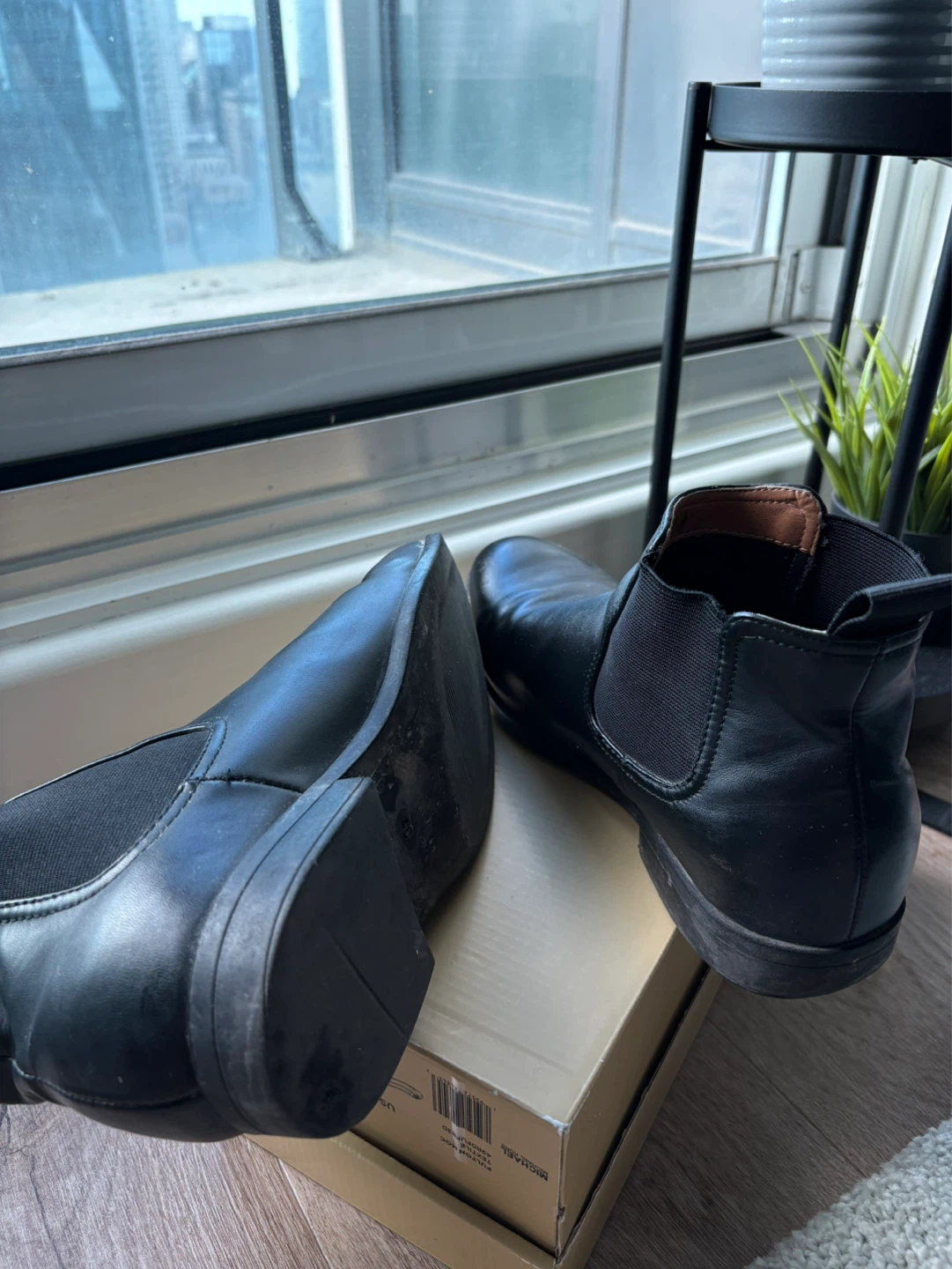 H&M Black Chelsea Boots - Size 7 Men’s - photo 4