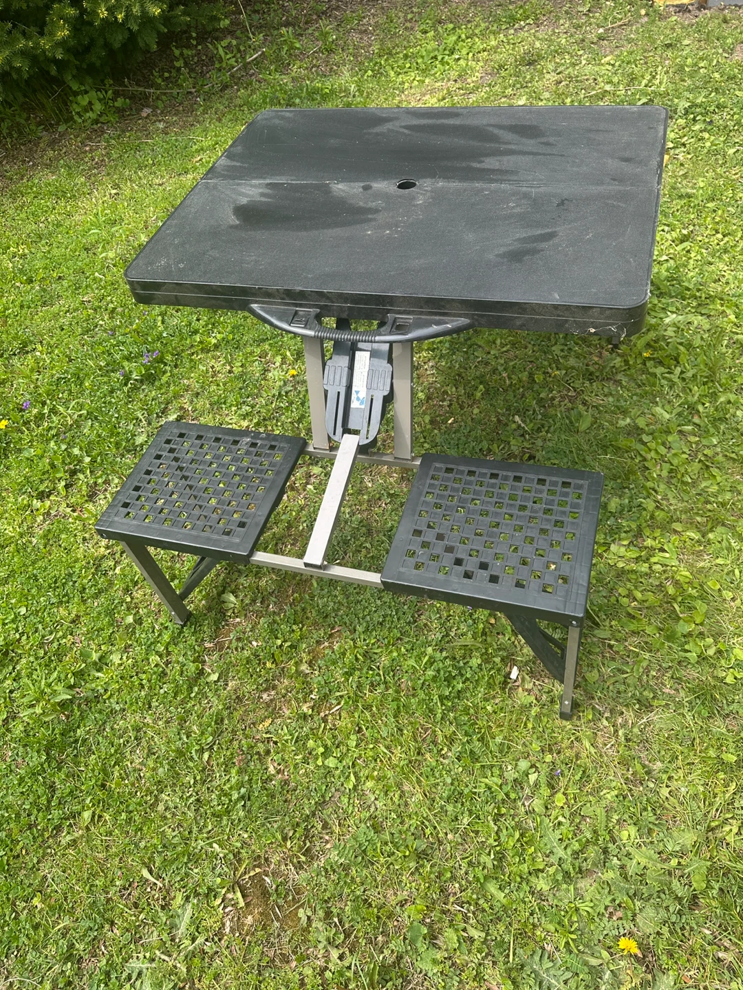 Folding Picnic Table with 4 Seats - photo 3