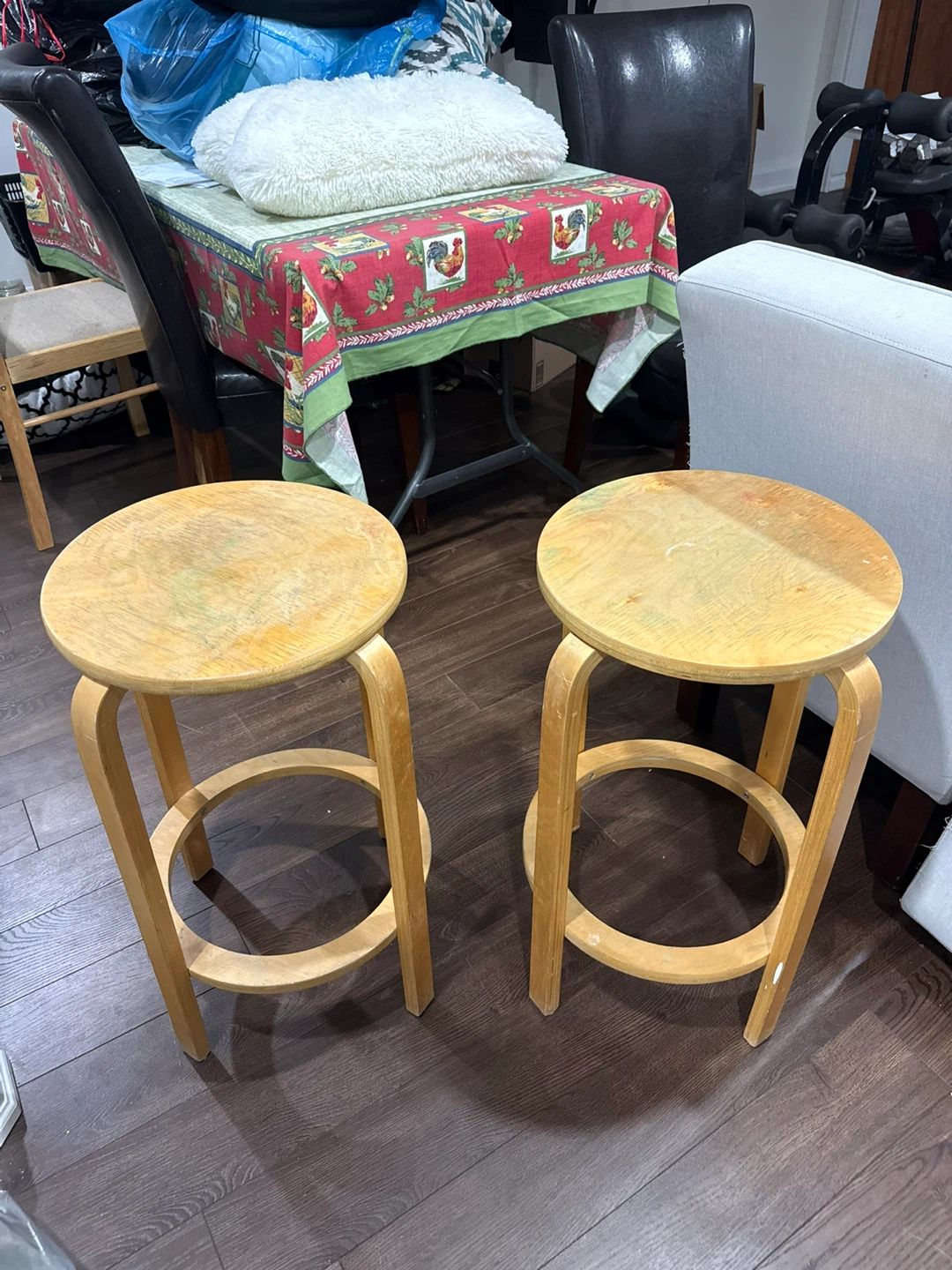 Set of 2 Wooden Bar Stools