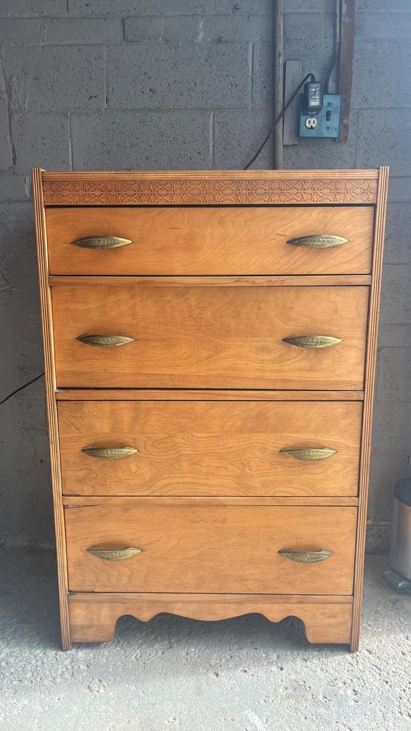 Vintage Wooden 4-Drawer Dresser