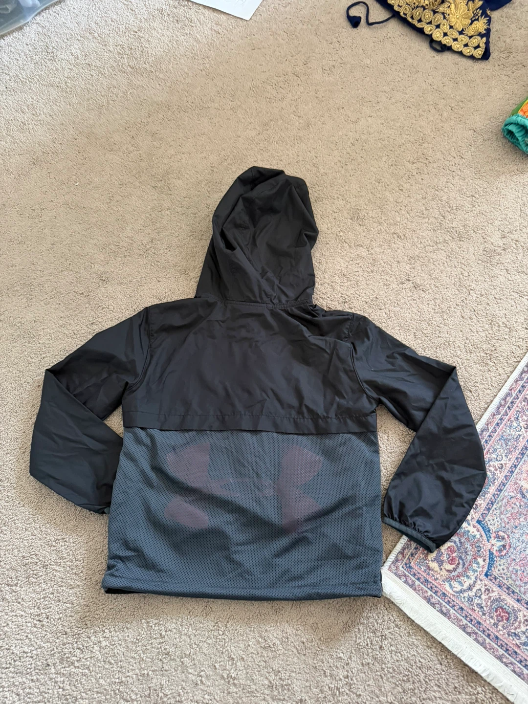 Kids Under Armour wind breaker - photo 2
