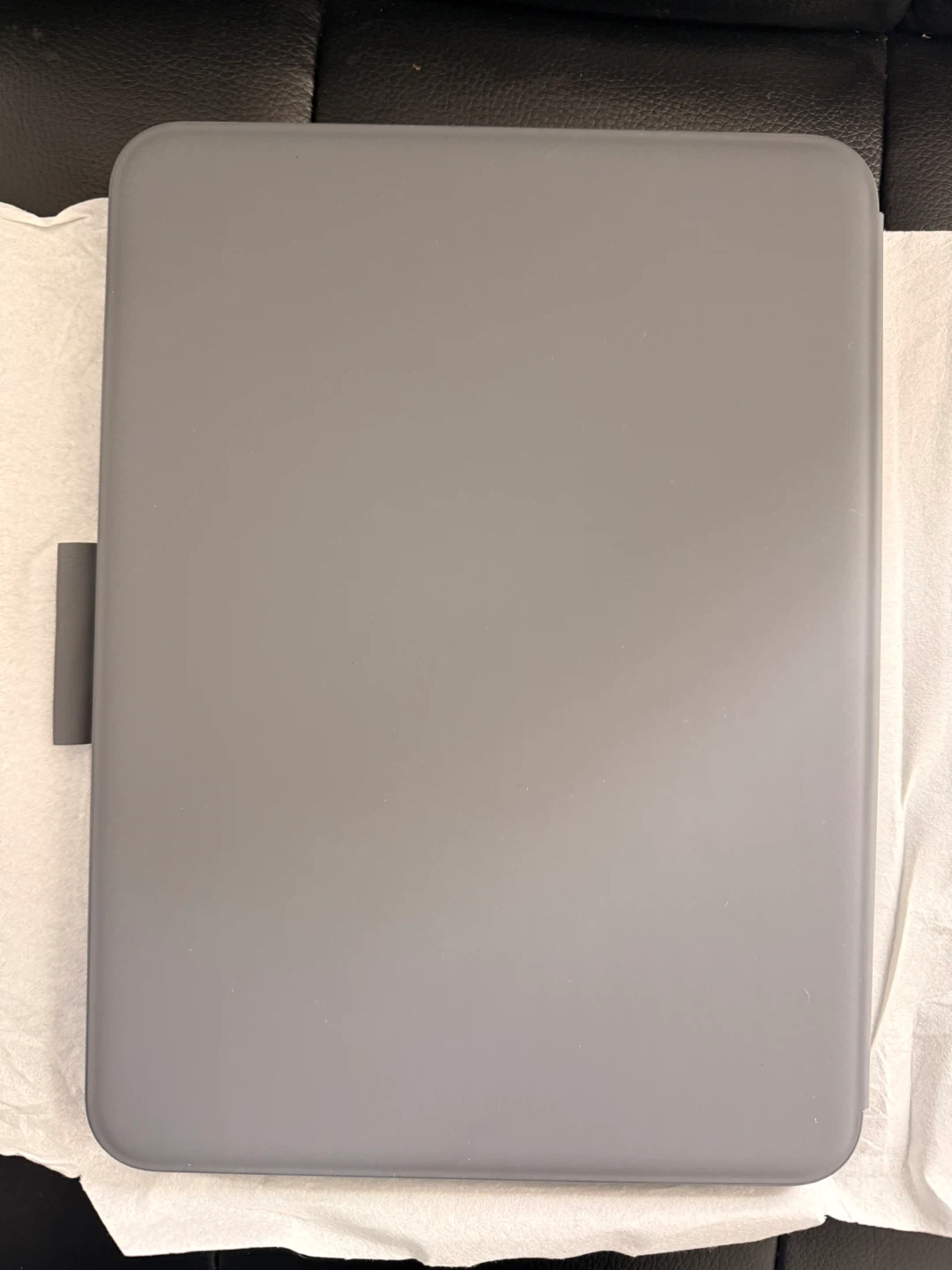 Logitech Slim Folio Keyboard Case for iPad 10th Gen - photo 4