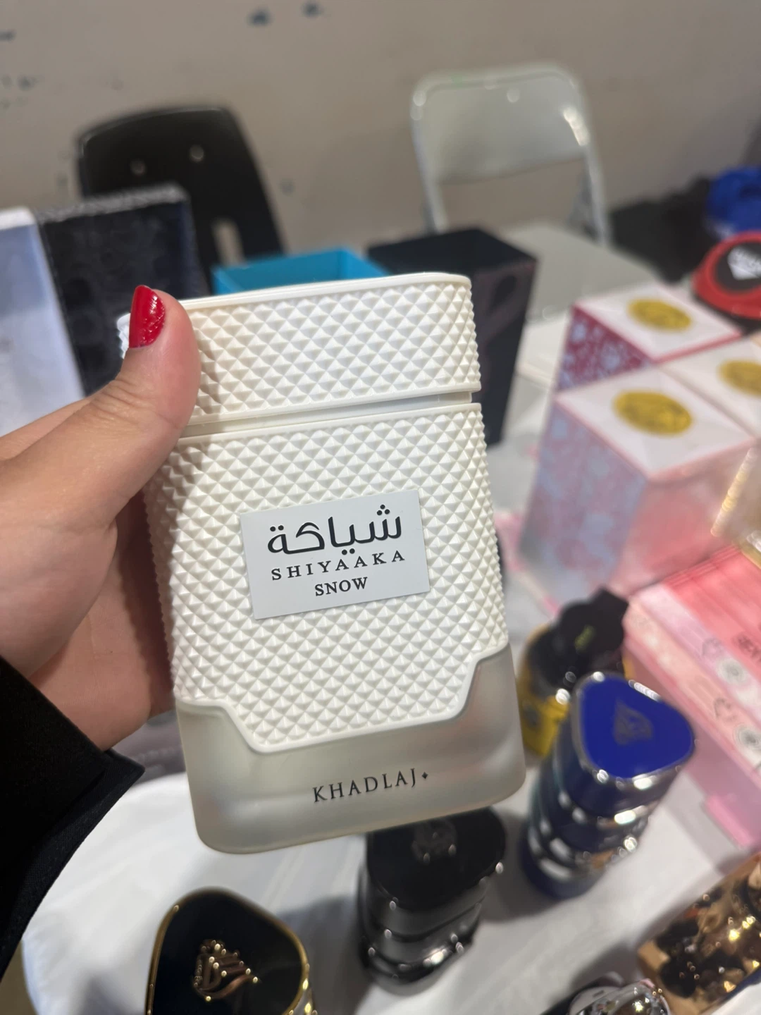 Variety of perfumes - photo 3