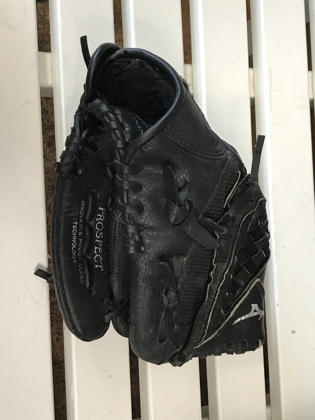 Kids Child 10” size Mizuno Prospect Power Close Baseball Glove - photo 2