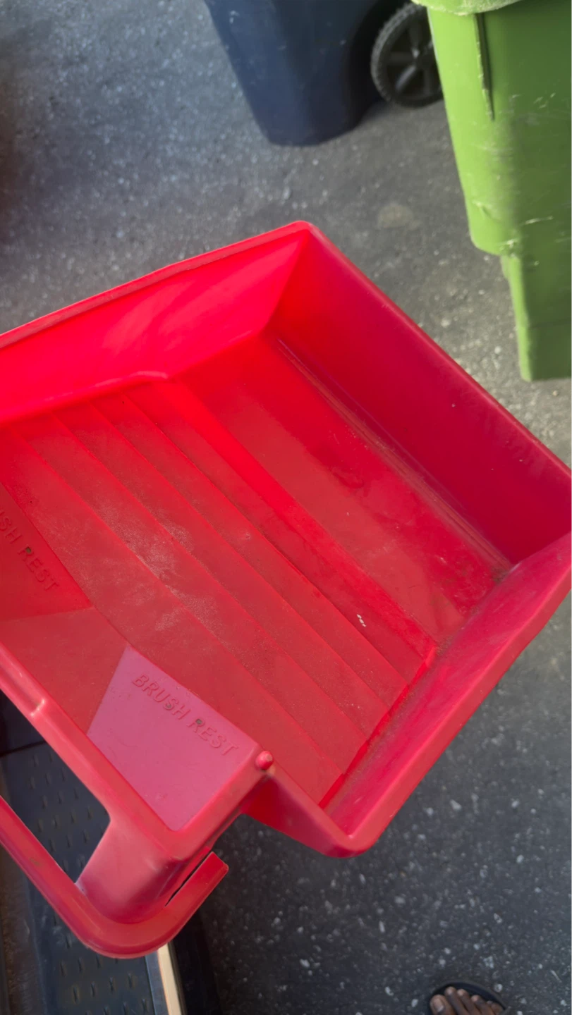 Small car vacuum and paint tray - photo 2