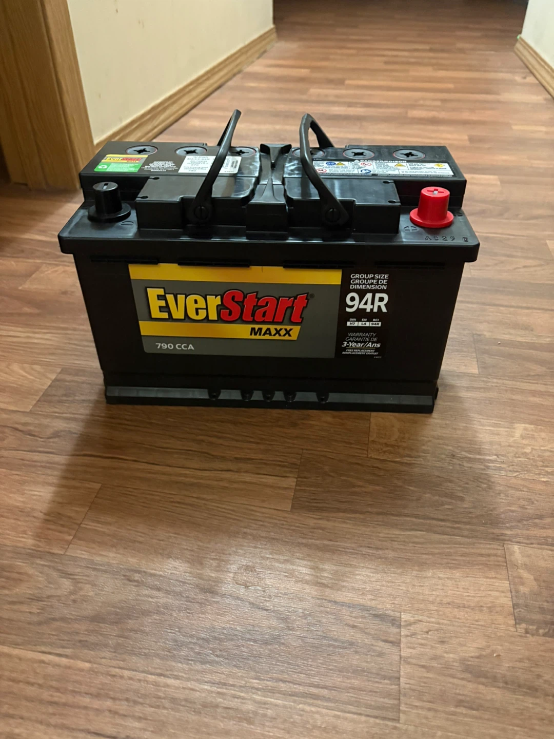 EverStart Maxx 94R 12V Car Battery (790 CCA)