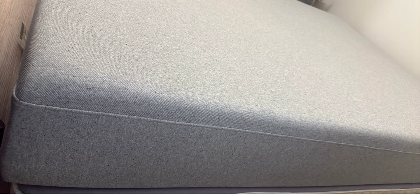 Casper Mattress - Full Size Almost New - photo 4