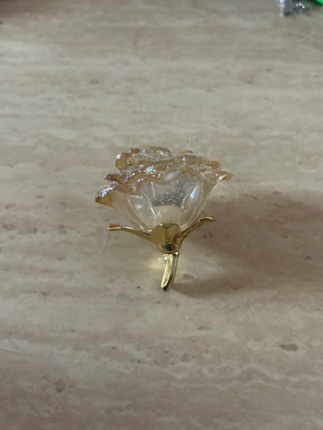 Hard Plastic  Rose Figurine - photo 3