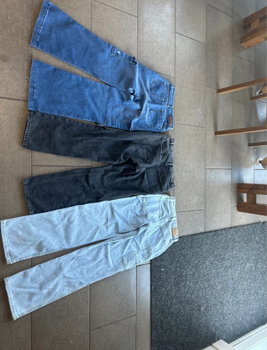 3 Pairs of Women's Jeans - photo 2