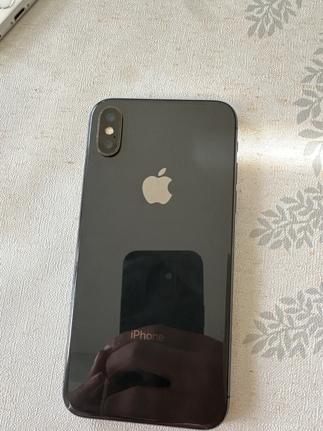 Apple iPhone X - photo 2