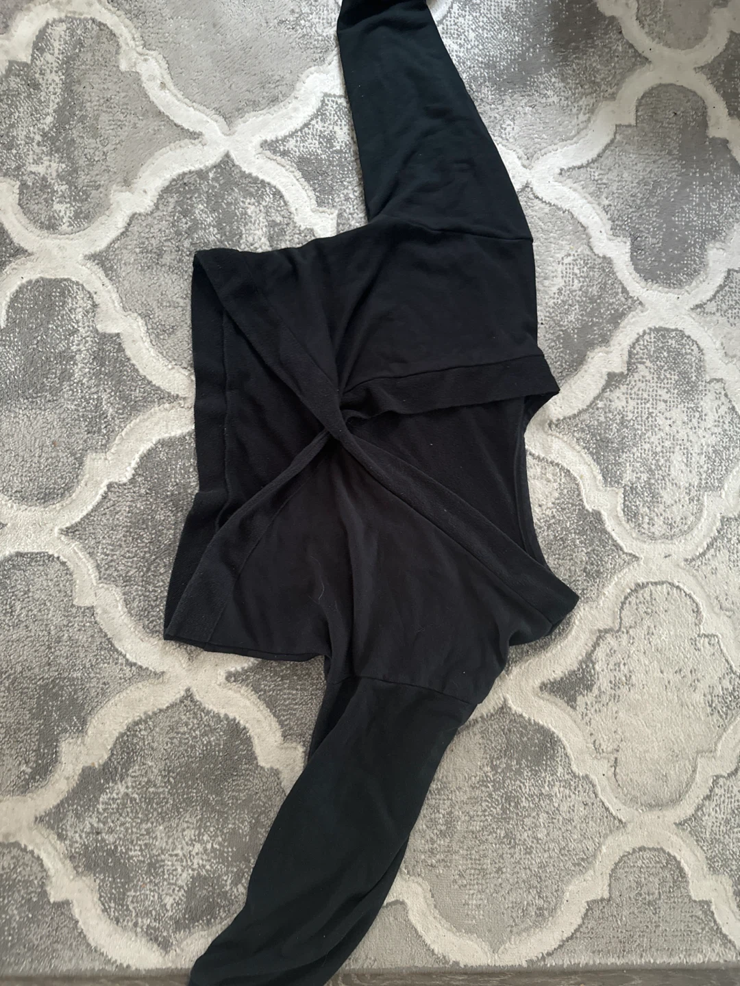 Black Cropped Twist Front Long Sleeve Top