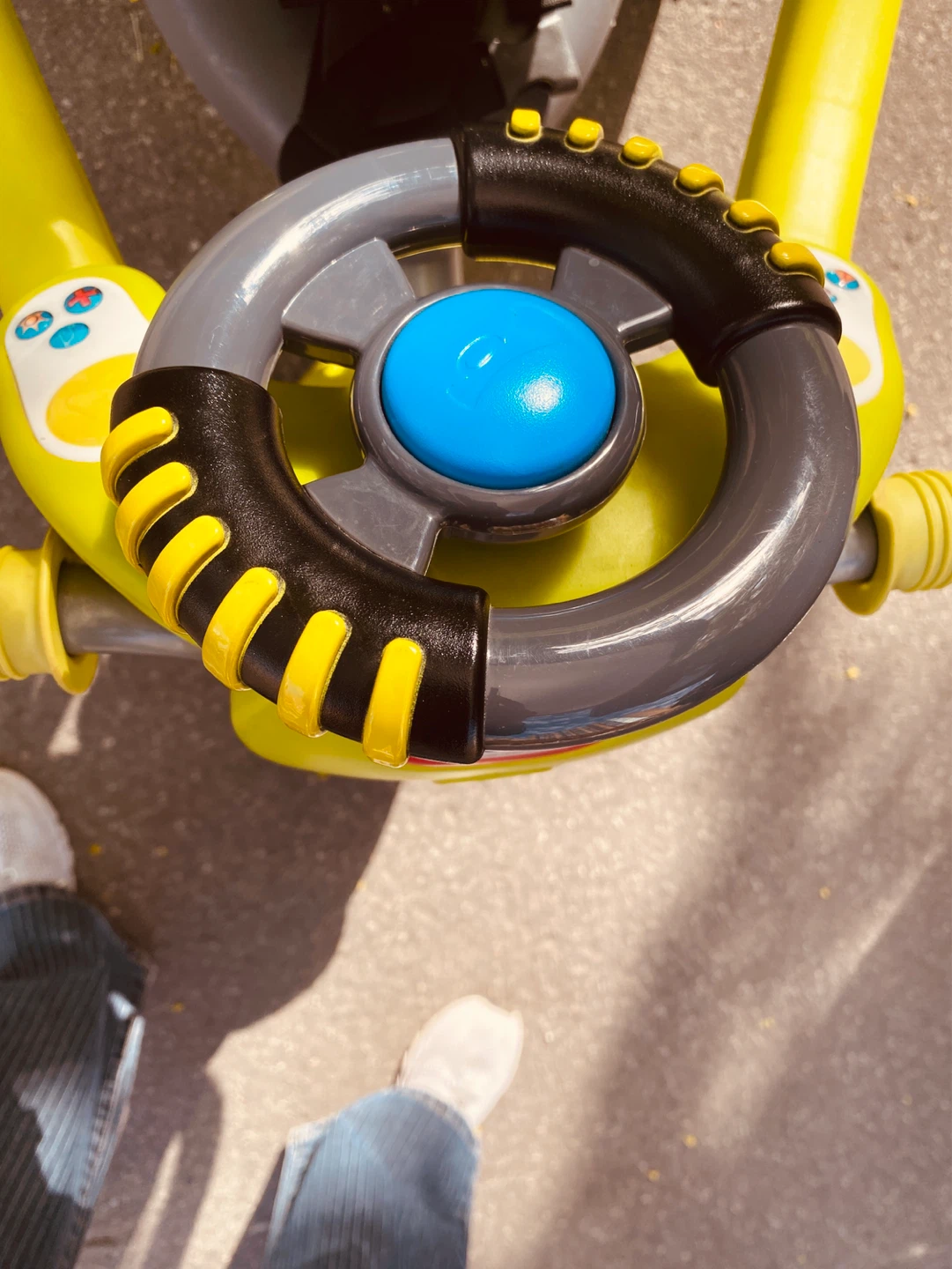 Little Tikes Tricycle with Sunshade - photo 2