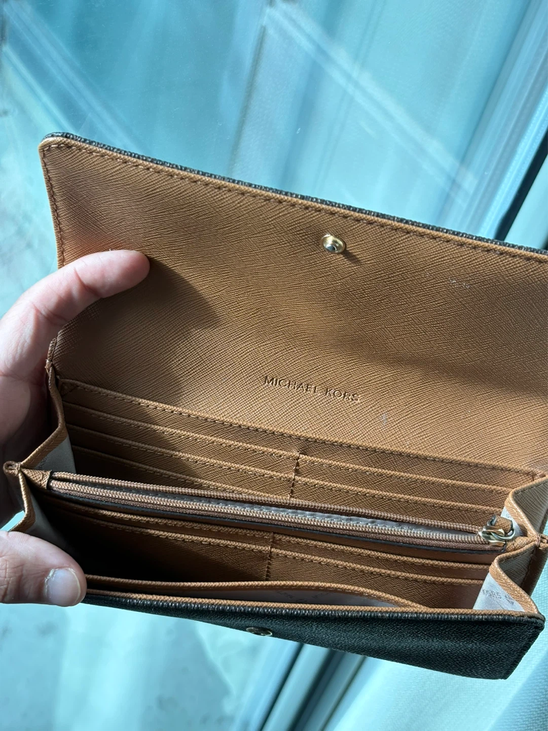 Michael Kors Wallet - photo 2
