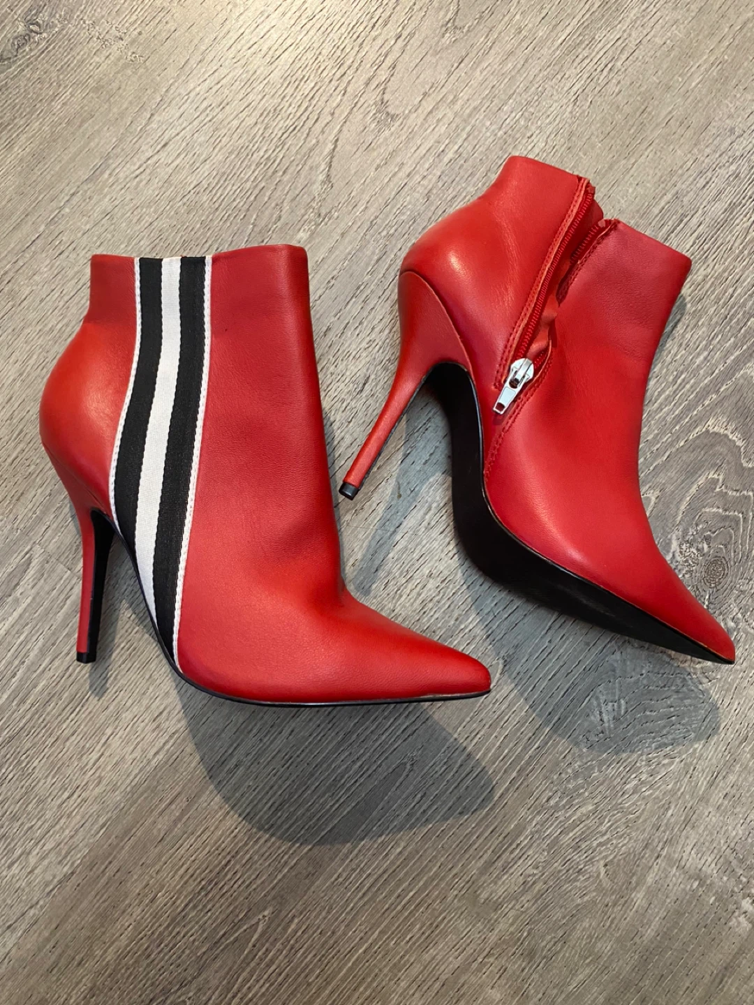 Steve Madden women’s stiletto booties red black &white