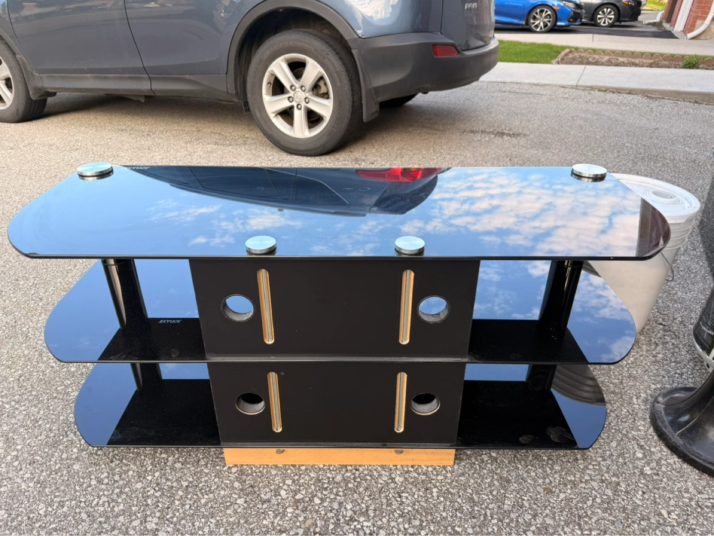 Sonax 3-Tier Entertainment Stand
