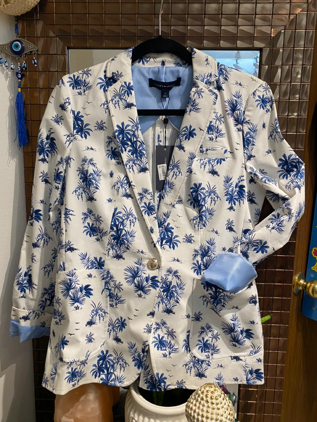 Tommy Hilfiger white blazer with blue flowers