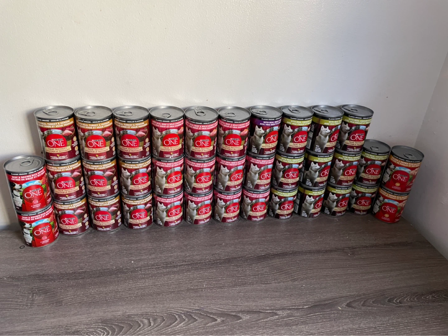 Purina One Wet Dog Food Lot 36 Cans