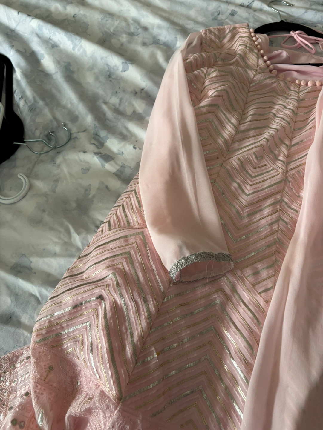 Pink Embroidered Kurti with Dupatta - photo 3