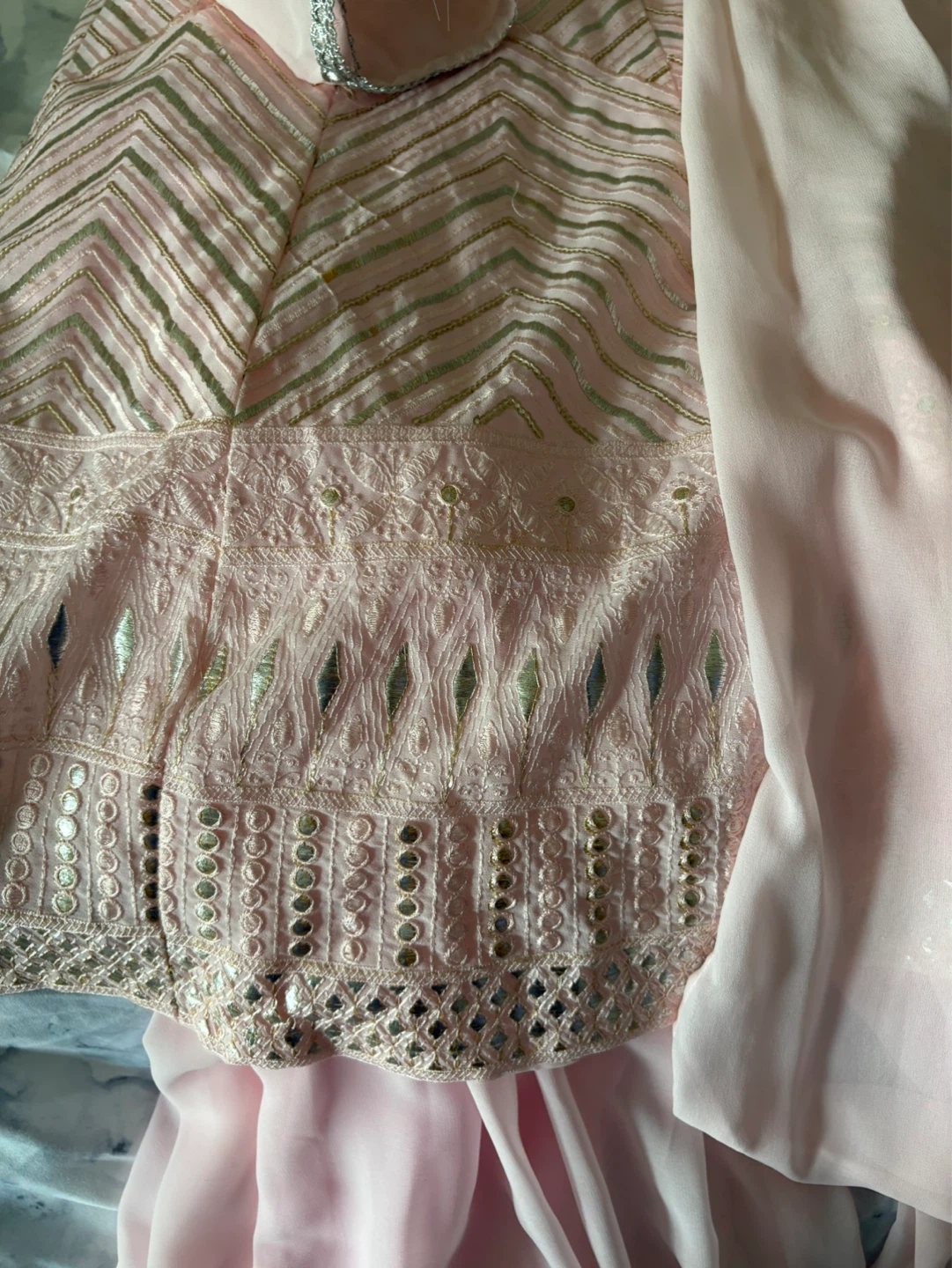Pink Embroidered Kurti with Dupatta - photo 2