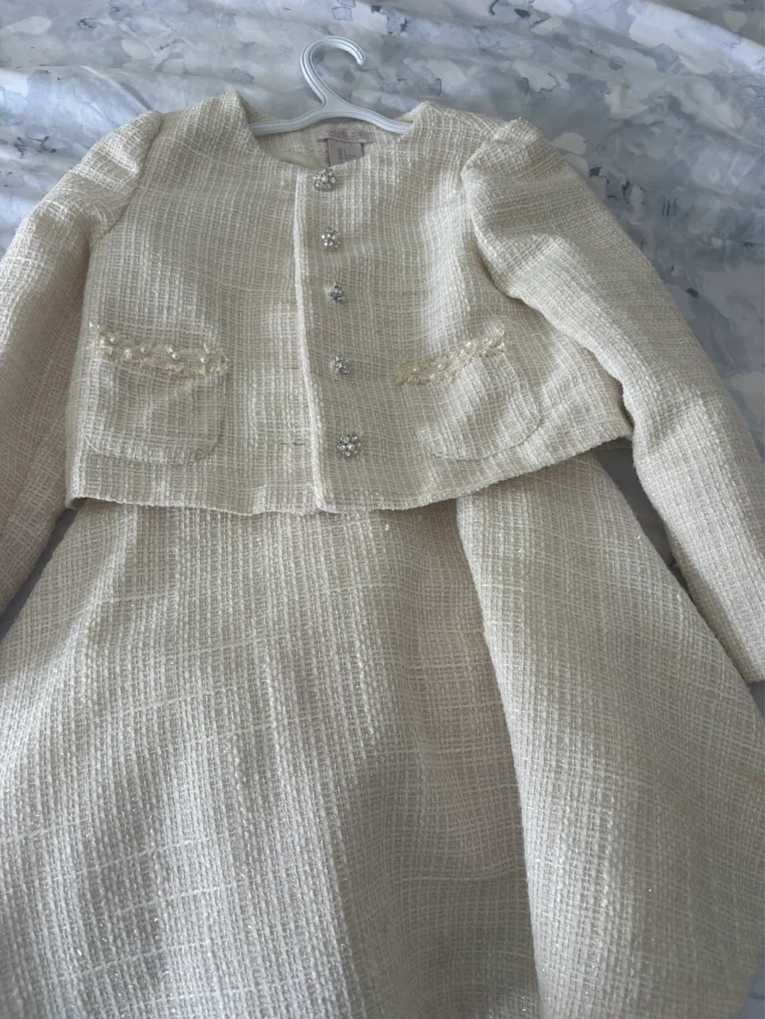 Rachel Zoe Cream Tweed Skirt Suit with Beaded Accents - Size 7 - photo 3