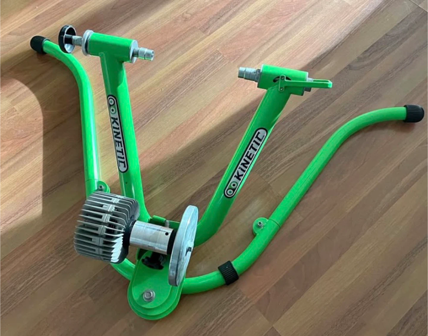 Kurt Kinetic Rock and Roller wheel on bike trainer