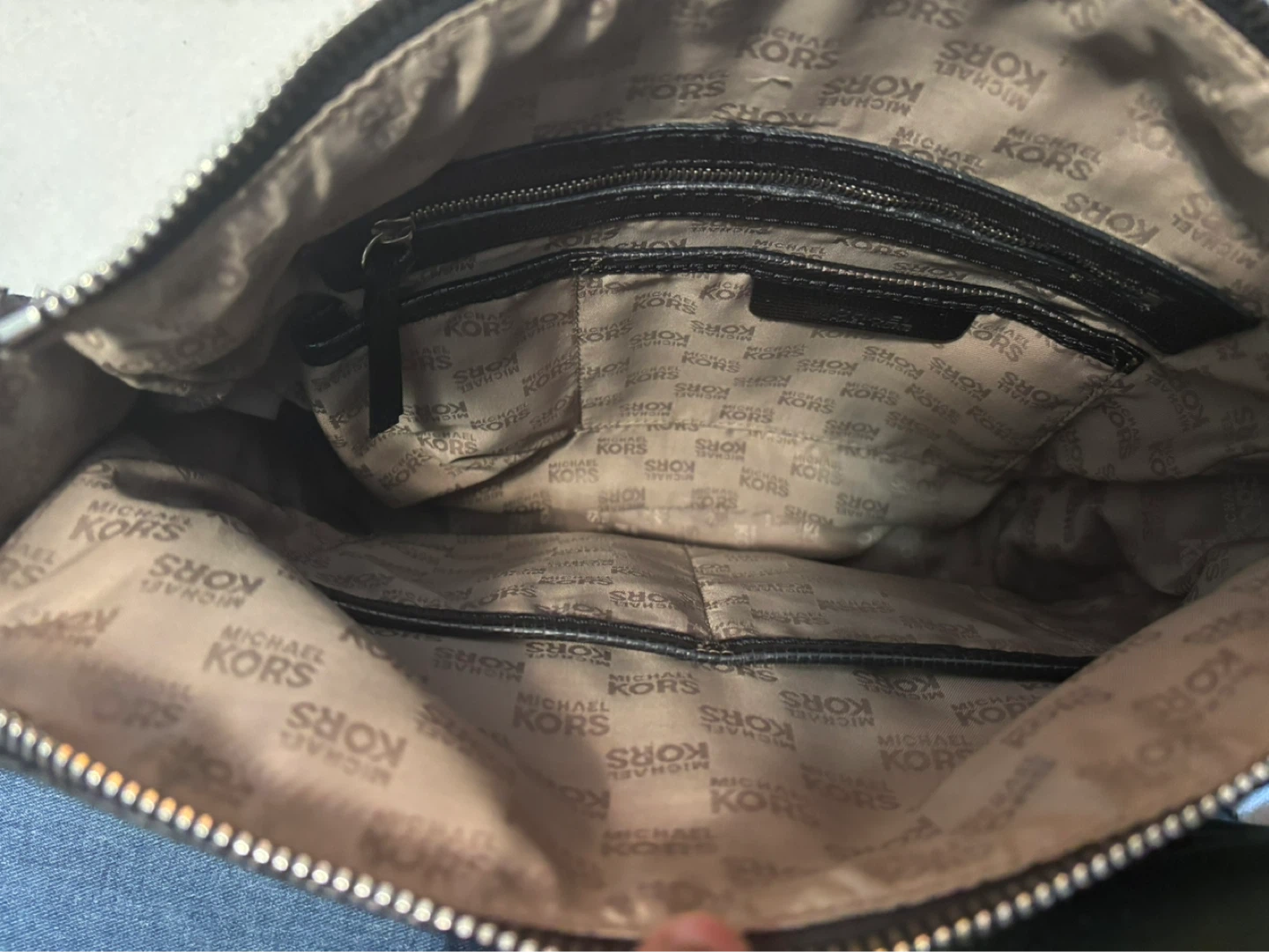 Michael Kors Black Nylon & Suede Shoulder Bag - photo 5