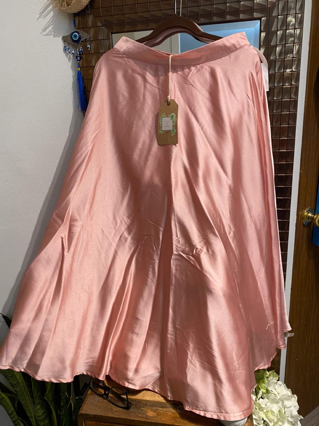 Women long pink satin skirt. Size Small