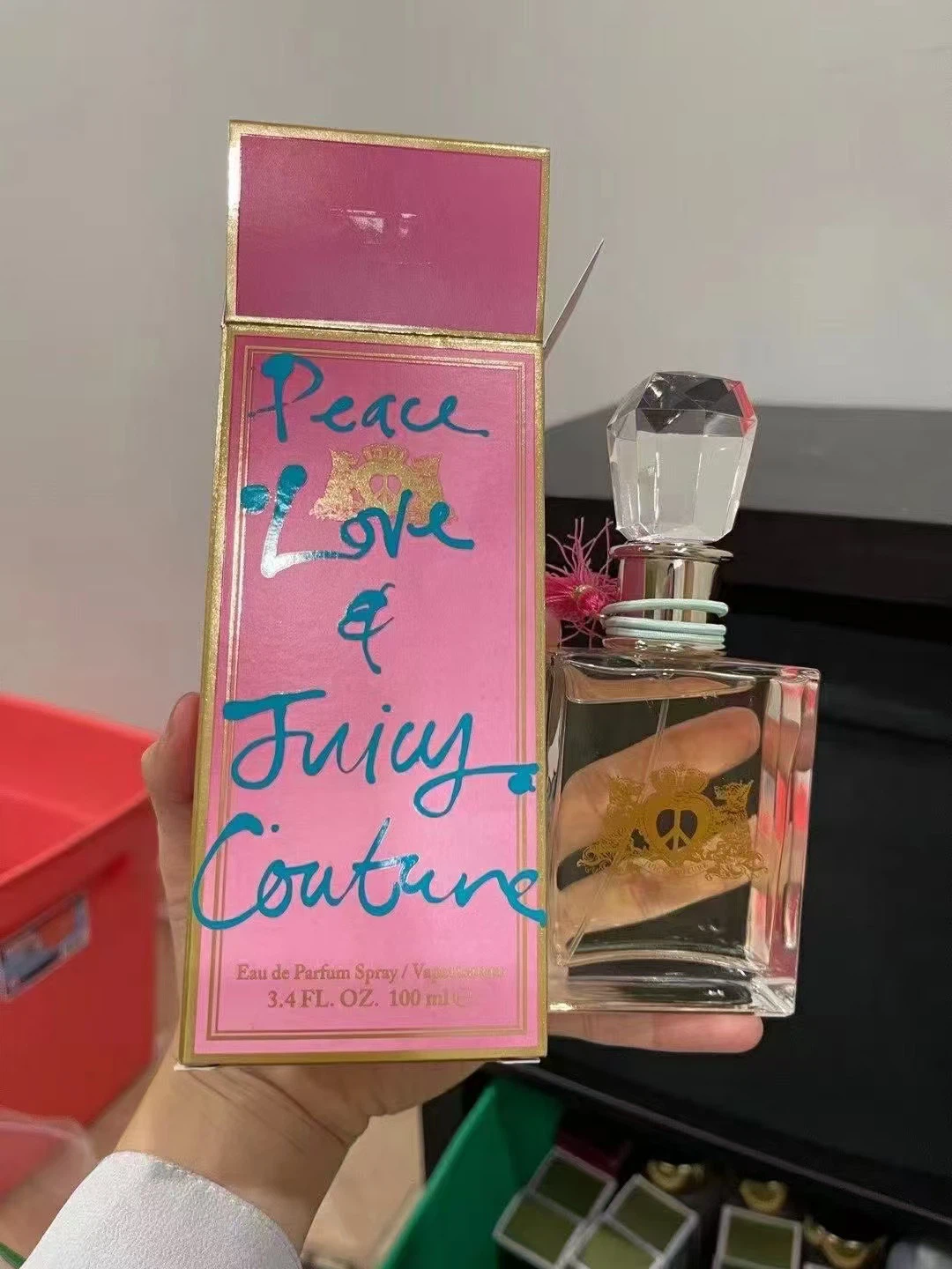 Juicy counter perfume