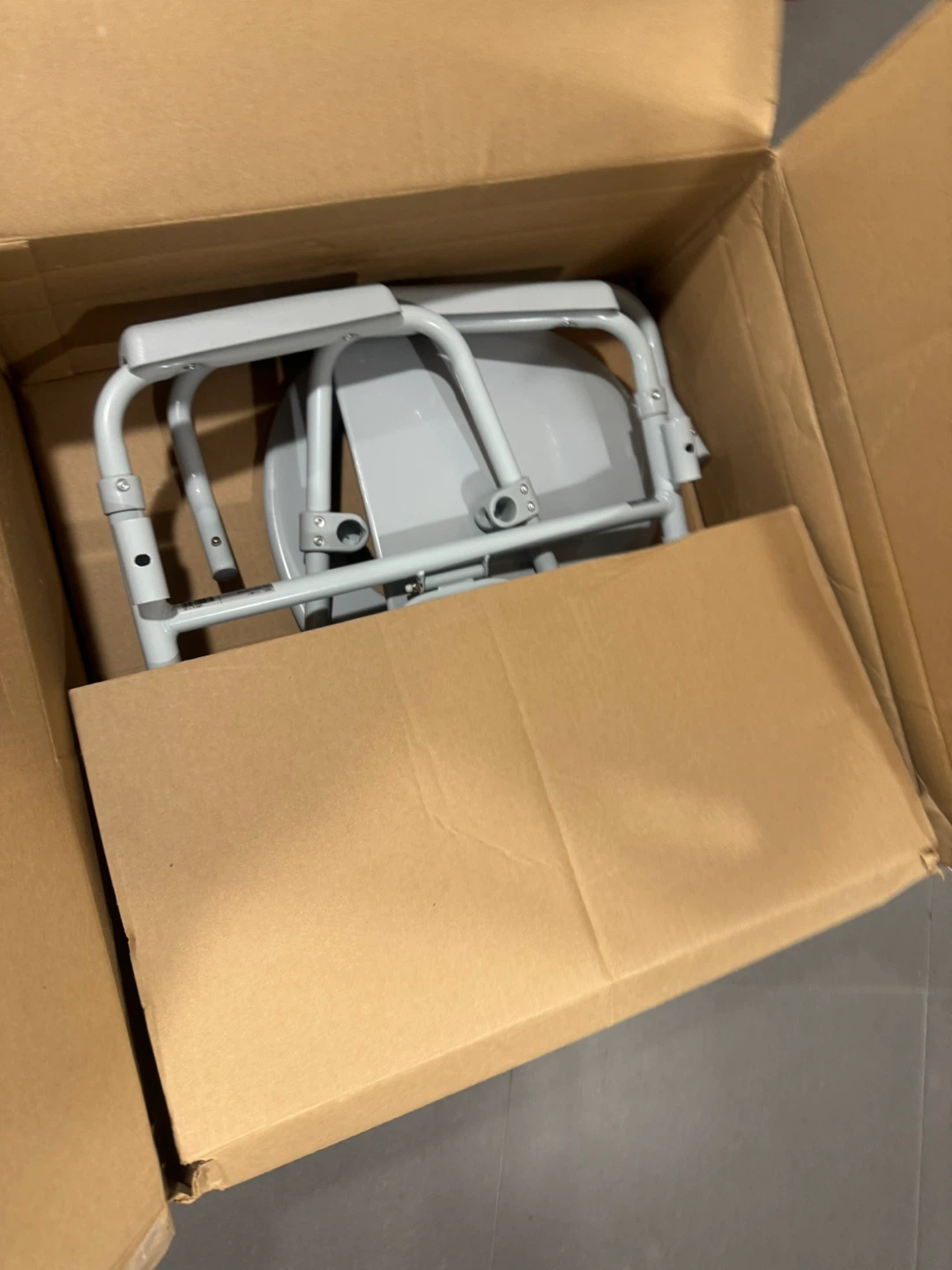 Brand New In Box Never Used Commode Chair - photo 3