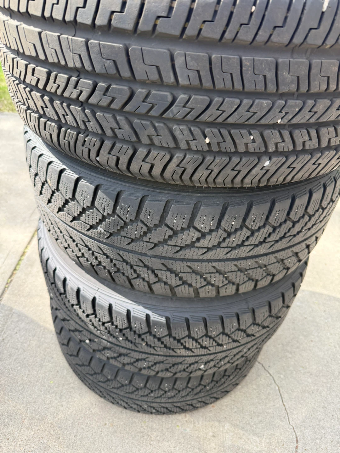Mercedes 205/55R16 Tire Set (4) on Steel Rims - photo 2