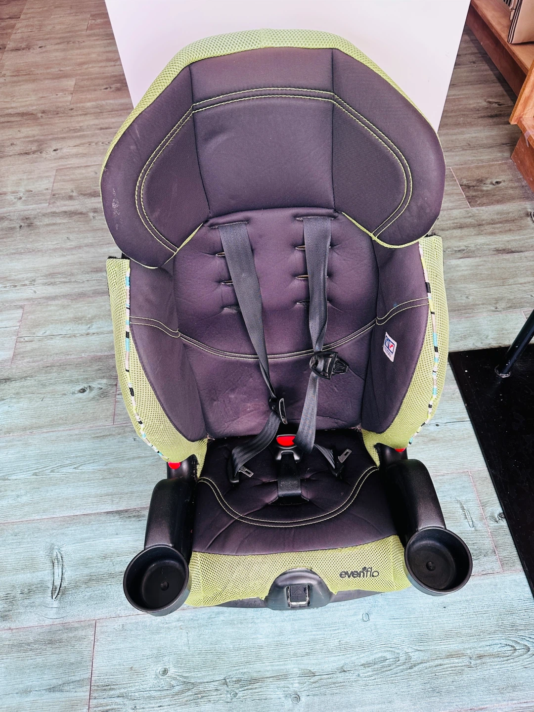Evenflo Green and Black Booster Car Seat - photo 2