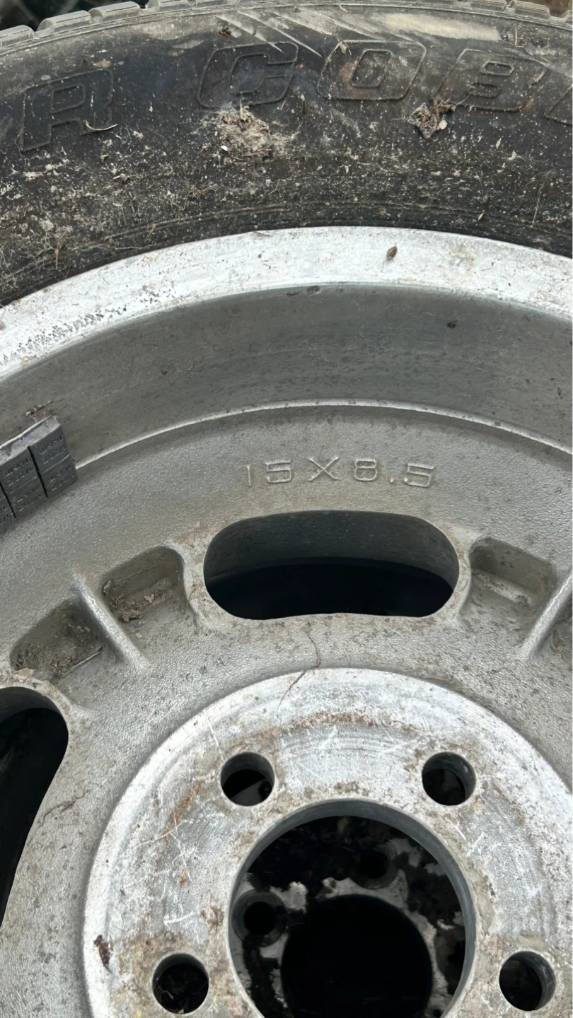 Cooper Cobra Radial G/T Tires with 15x8.5 Rims - photo 3