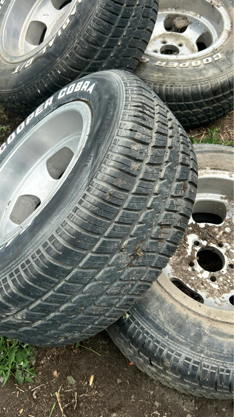 Cooper Cobra Radial G/T Tires with 15x8.5 Rims