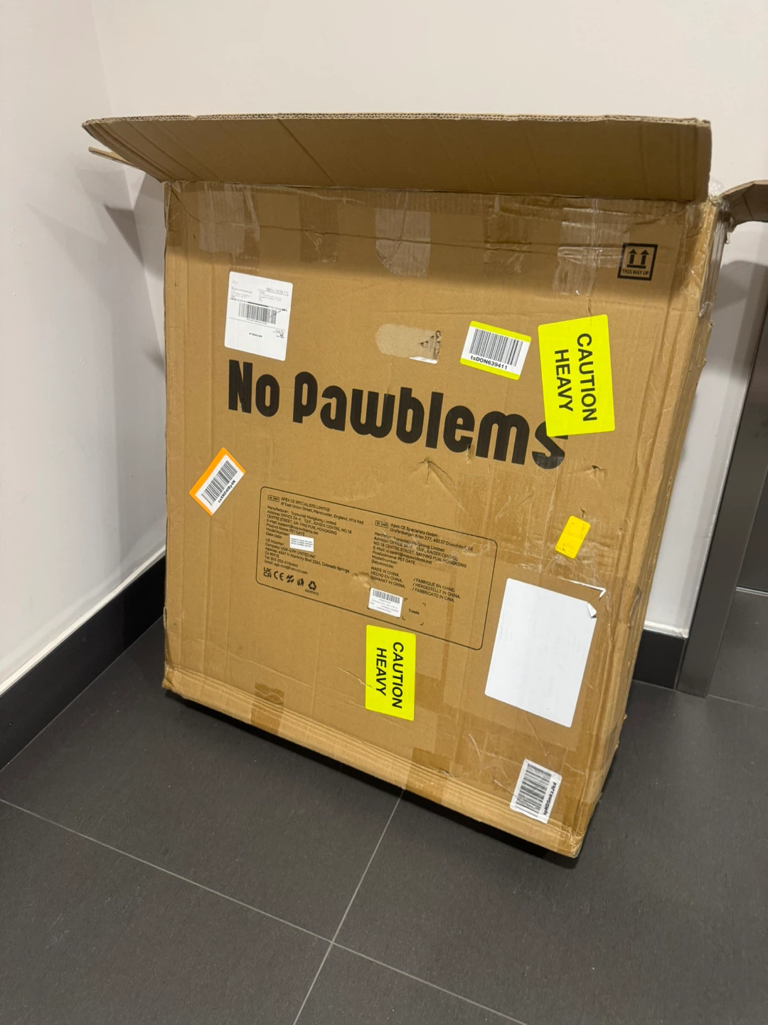 Brand New Pet Metal Crate / Gate New In Box Sealed!! Paid $214 - photo 2