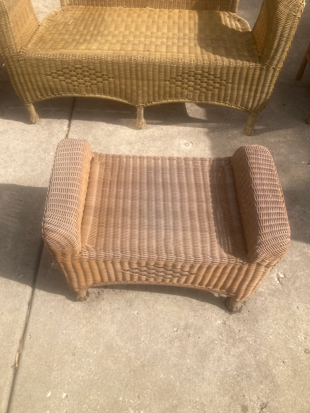 Wicker Outdoor Furniture - photo 3
