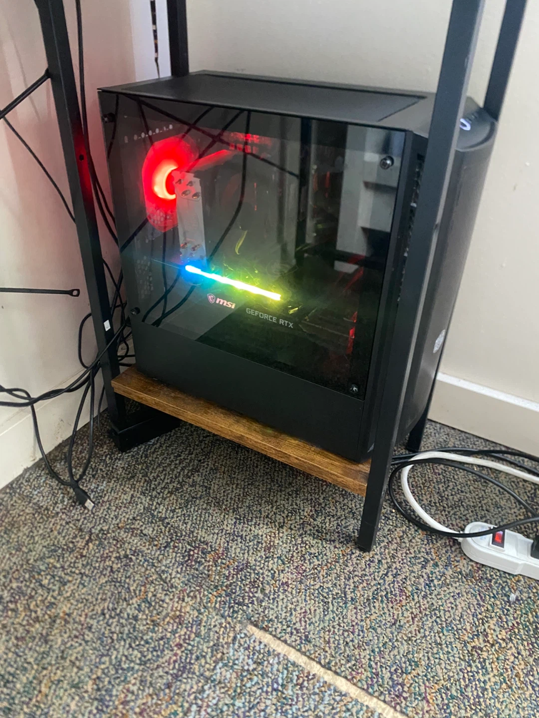 Gaming pc + gaming monitor - photo 2
