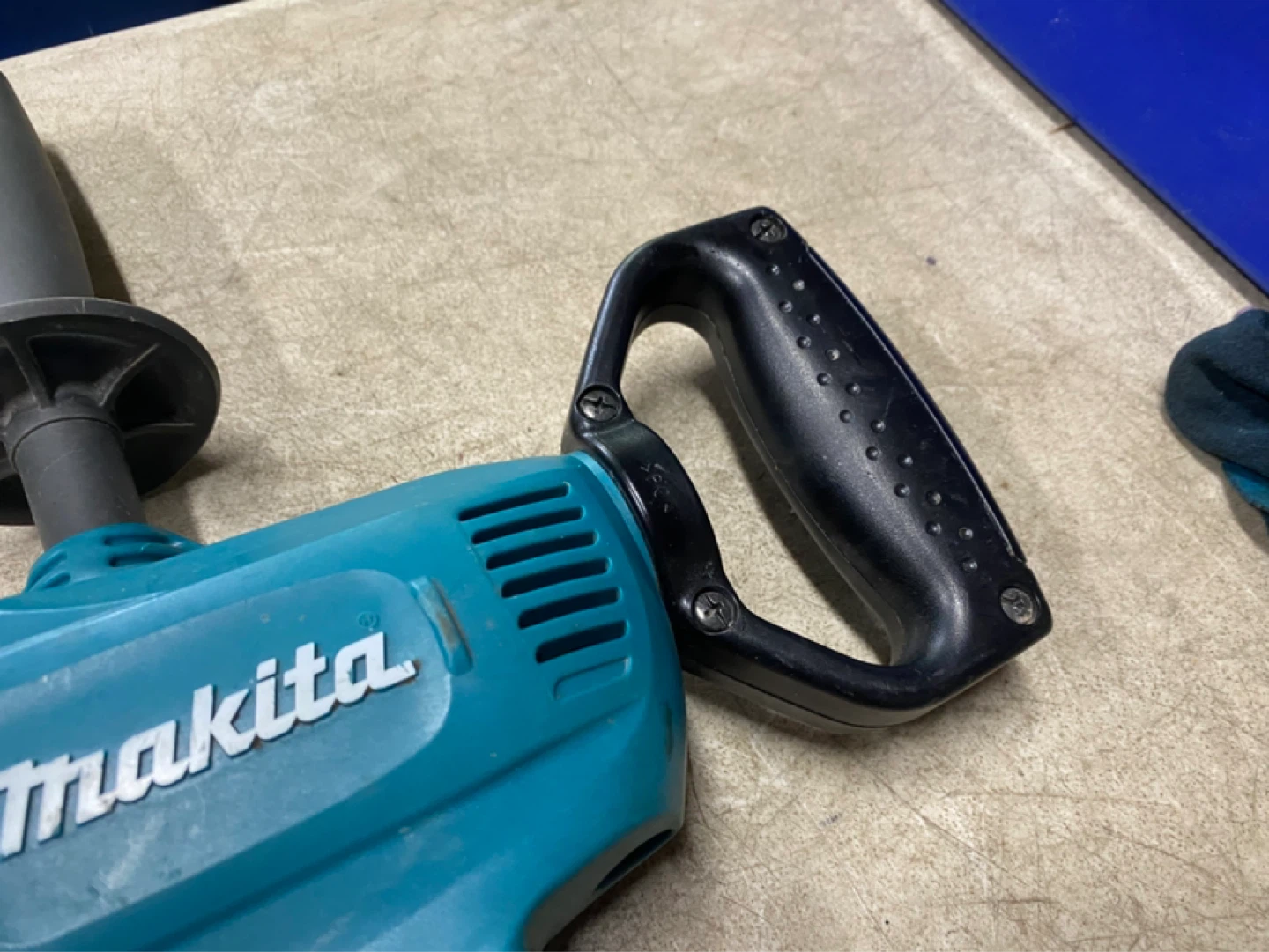 Makita 1/2” spade handle concrete/mixer drill - photo 5
