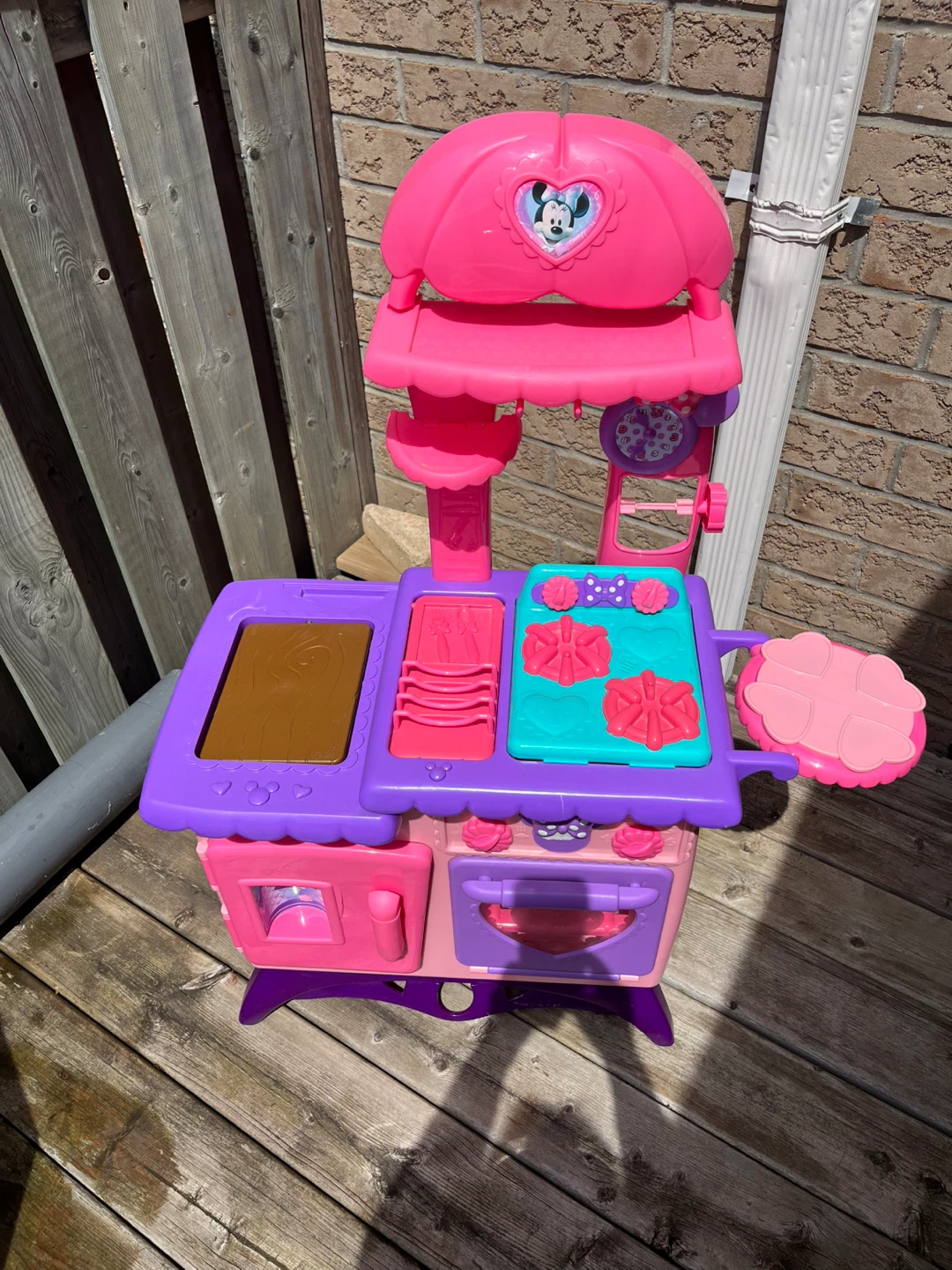 Disney Minnie Mouse Play Kitchen - photo 3