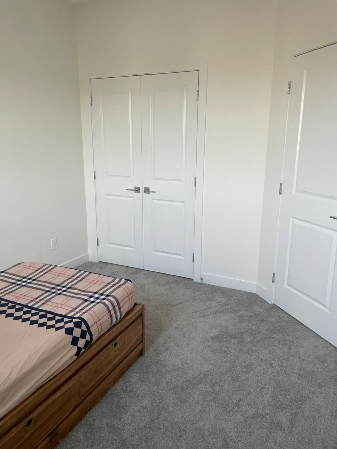 Private room for rent