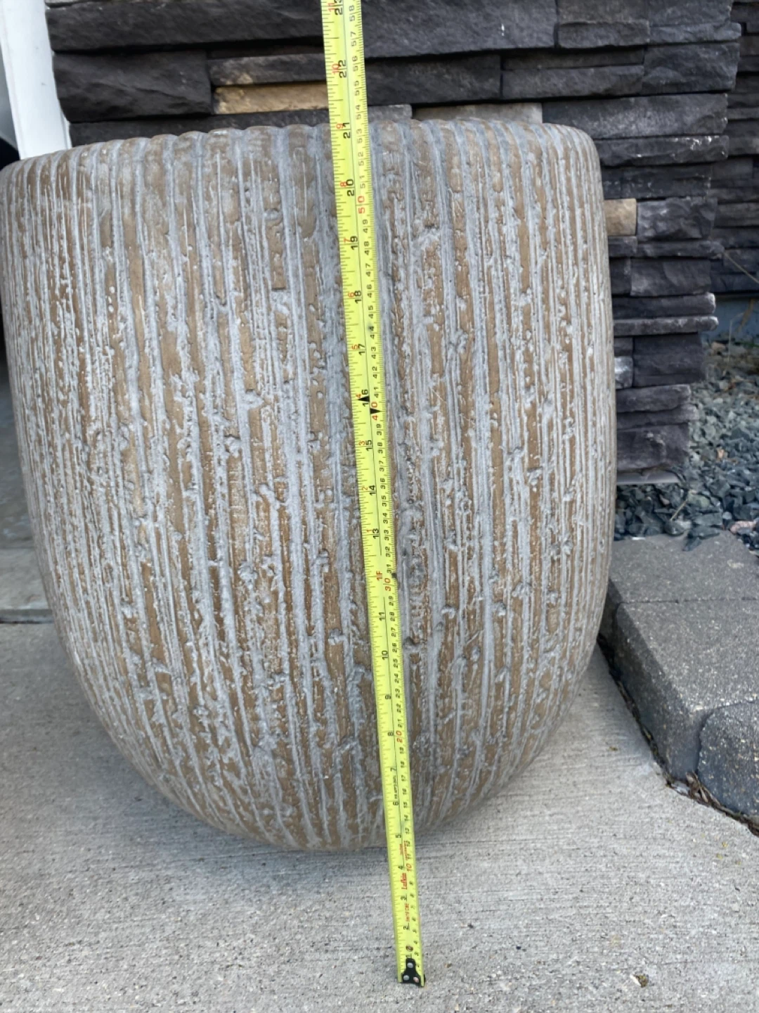 Large Textured Planter Pot - photo 2