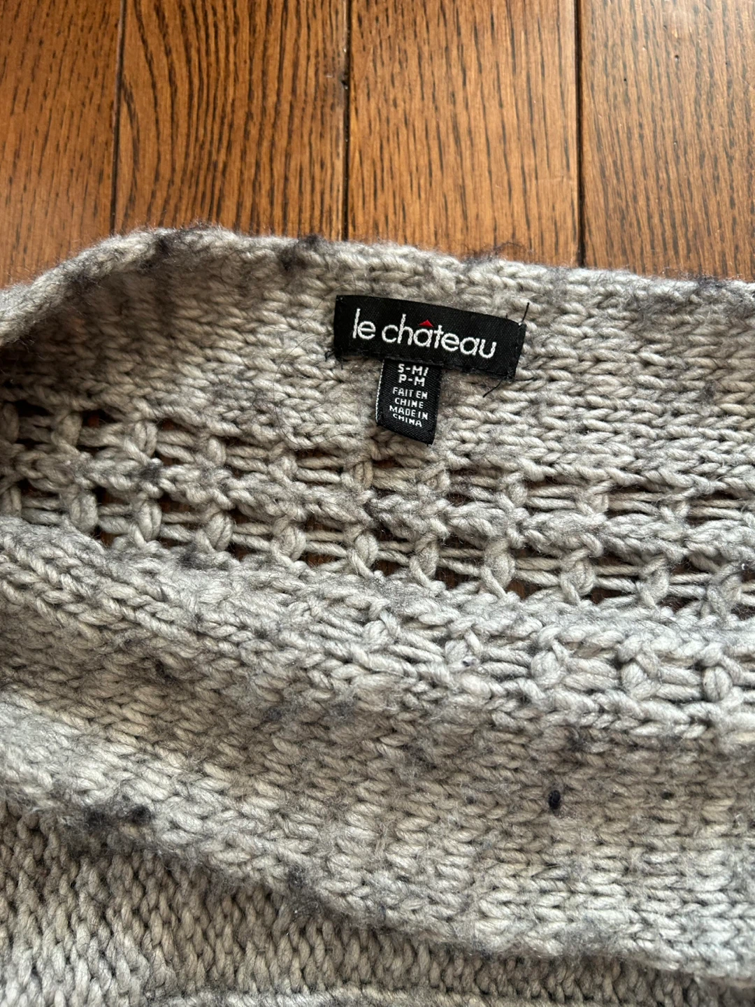 Le Chateau Grey Knit Sweater - Size S/M - photo 2