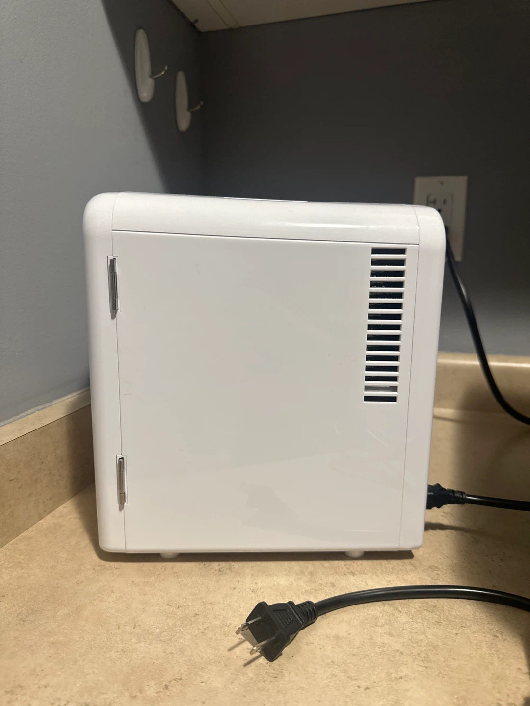 Mini Fridge - photo 4
